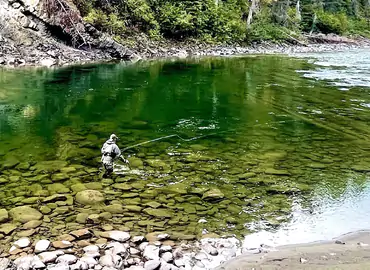 Steelhead Valhalla Lodge cabin on the Sustut River